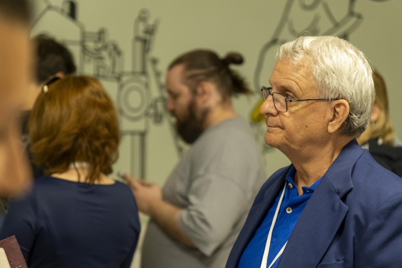 .
